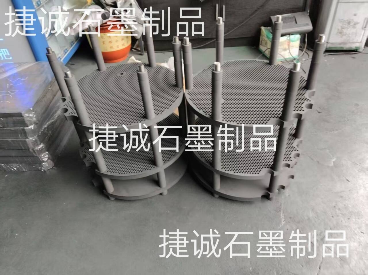 硬質(zhì)合金石墨盤，石墨盤，刀具燒結(jié)石墨盤，石墨盤加工，銅管燒結(jié)石墨盤，燒結(jié)石墨盤，石墨盤加工廠，石墨盤生產(chǎn)廠家